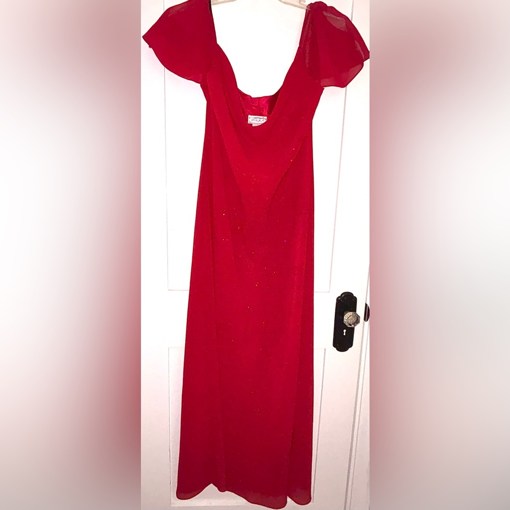 Elegant Red Evening Dress